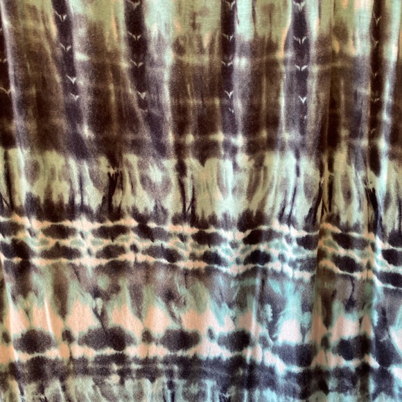 👻Ladies Code 2X Maxi Skirt - Picture 2 of 4